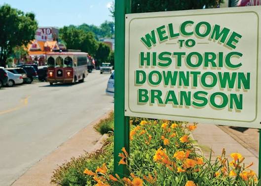 Shops and attractions in Historic Downtown Branson