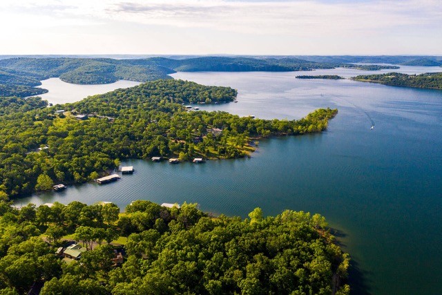 Ozark scenery and Table Rock Lake views at Top of the Rock