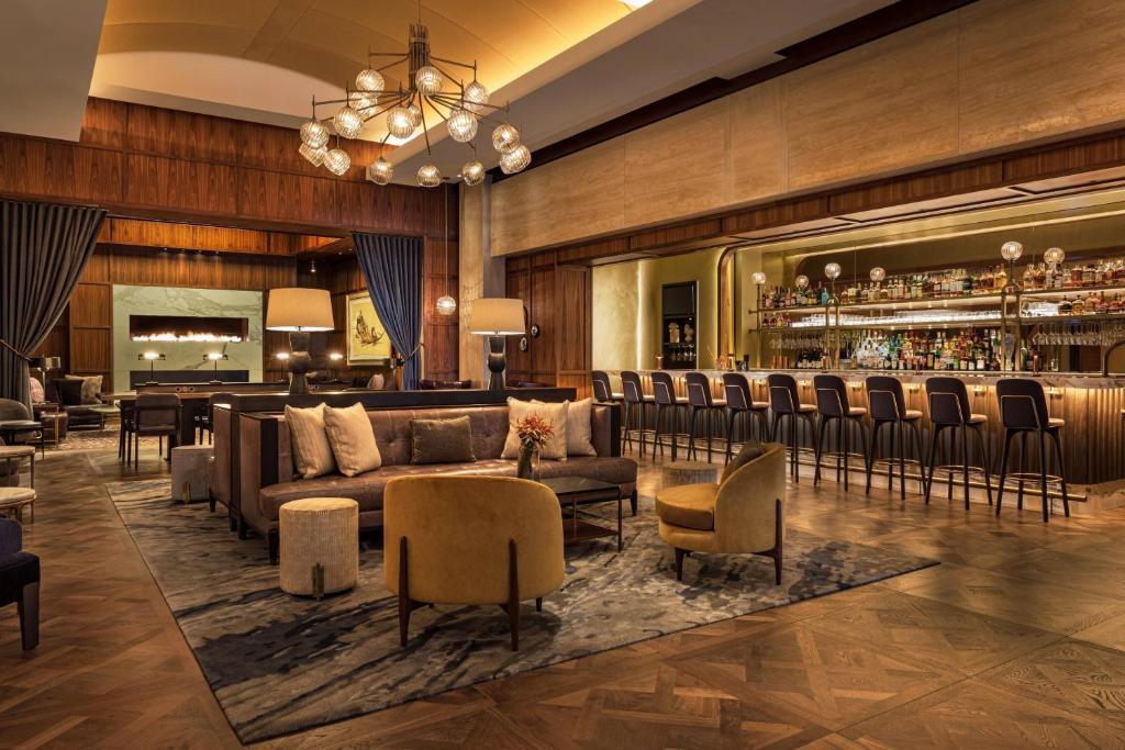 The Ritz-Carlton